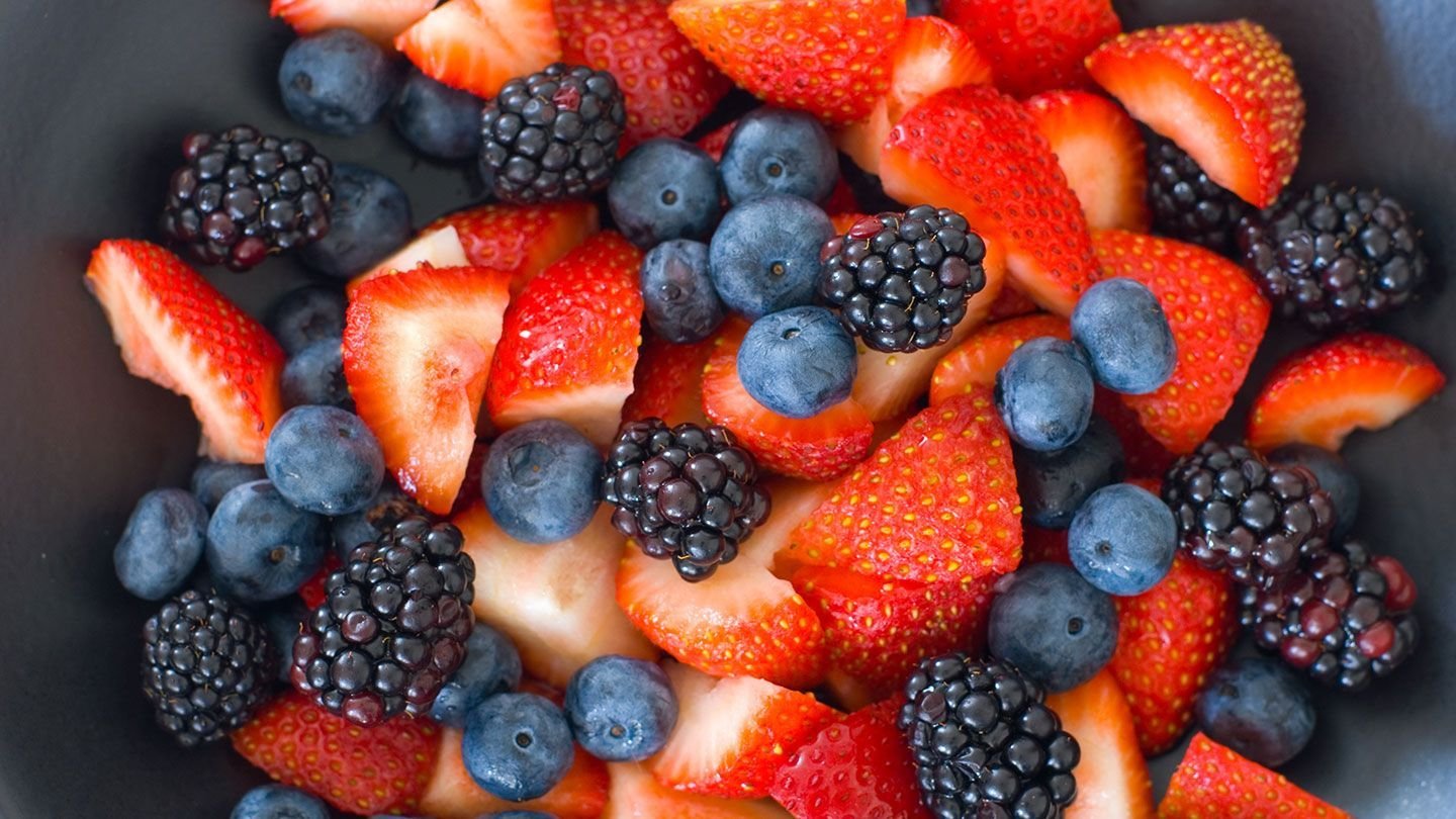 Foods-to-Help-Get-Rid-of-a-Headache-or-Migraine-Attack-Naturally-07-1440x810