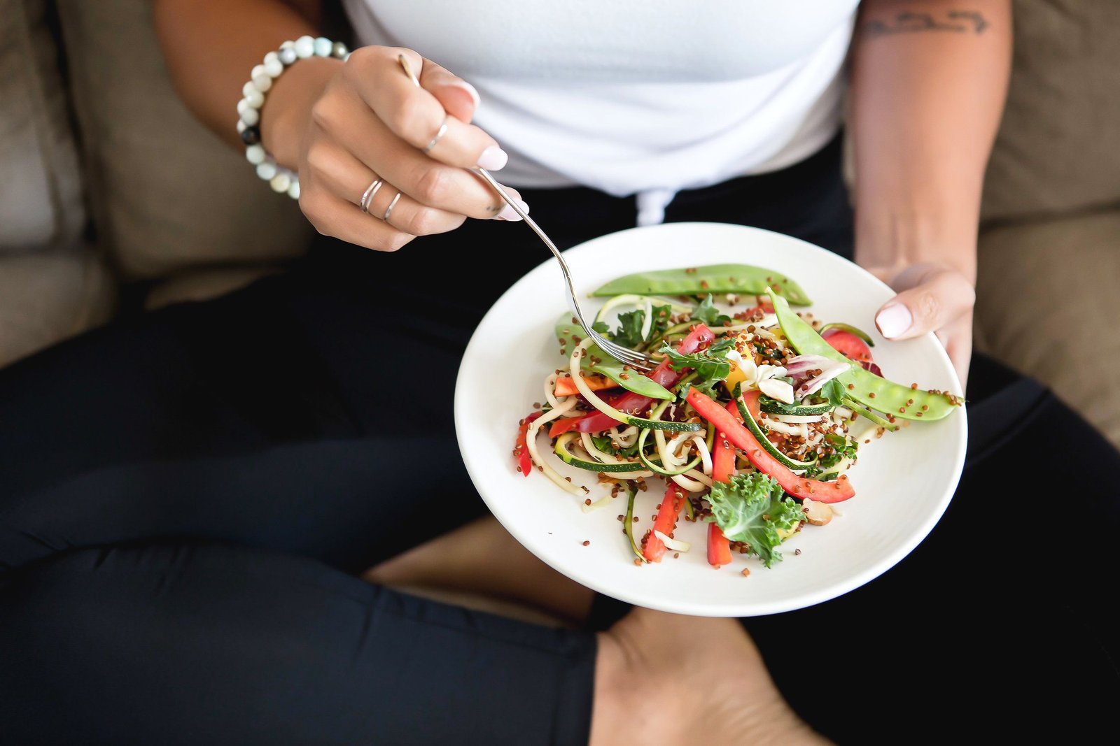 12 Healthy Habits Every Entrepreneur Needs to Have to Be Unstoppable- Eat Healthy