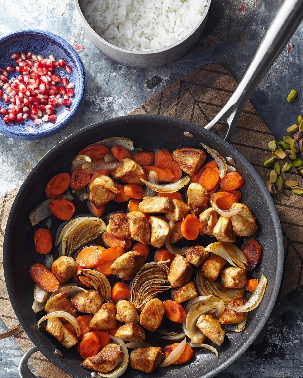 Mediterranean Chicken-Pomegranate Stir-Fry