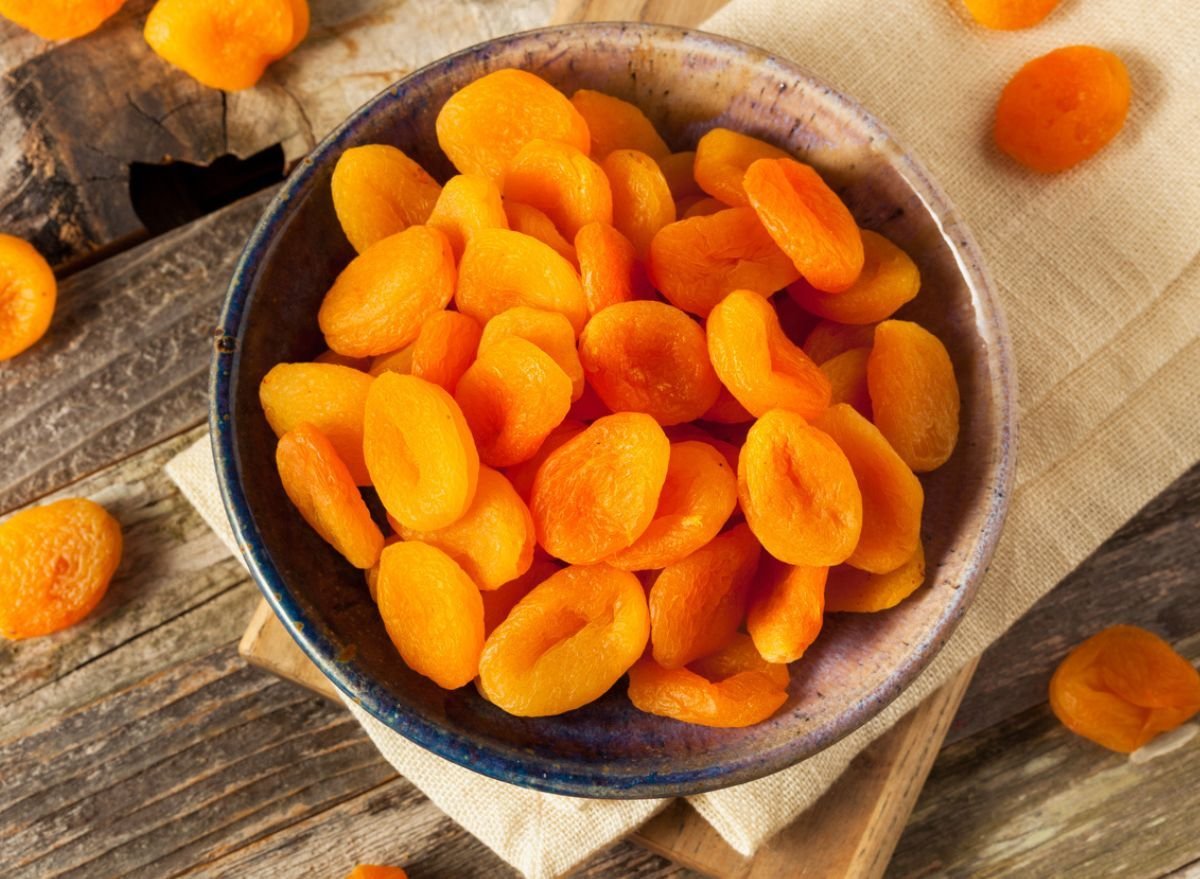 dried apricots